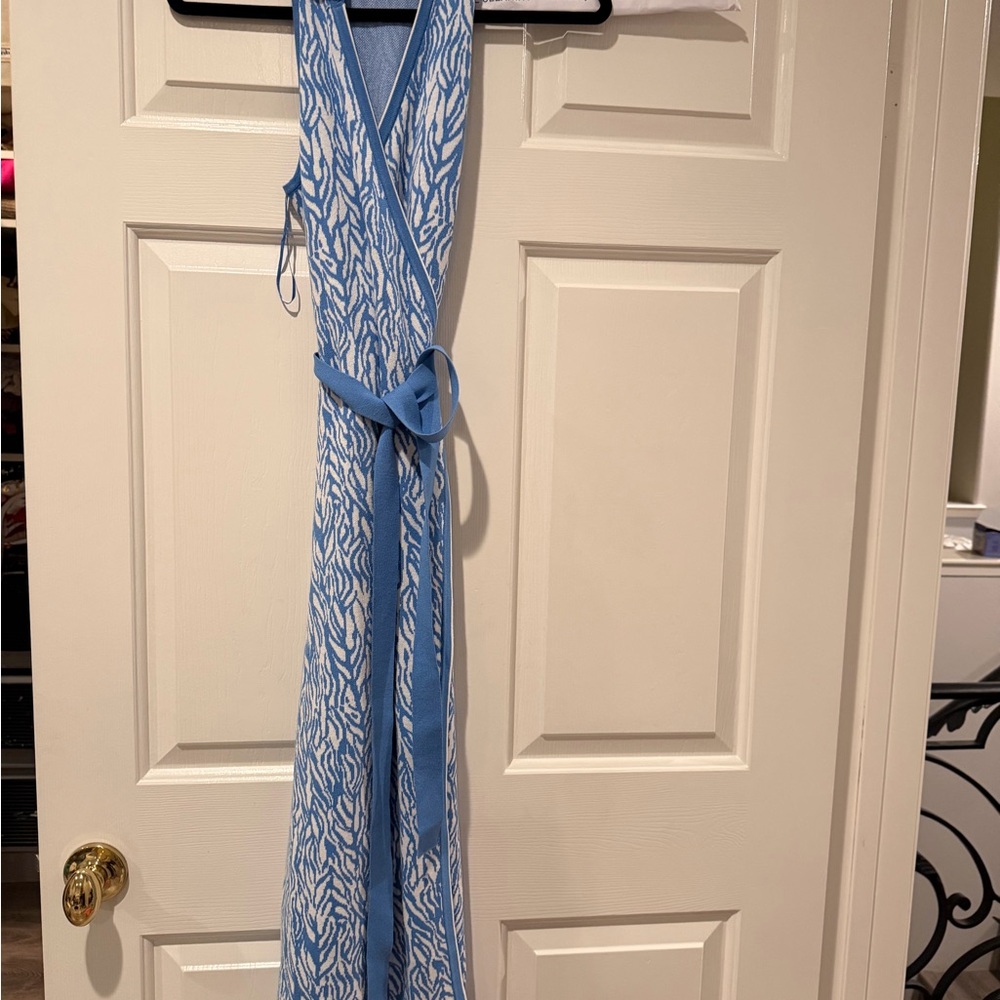 Diane Von Furstenberg Blue Knit Top